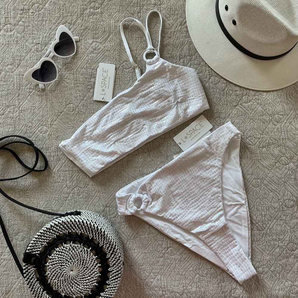 NEW! LSpace Set Indiana top and Jones Bottom Bitsy in gloss white gator - Picture 11 of 15